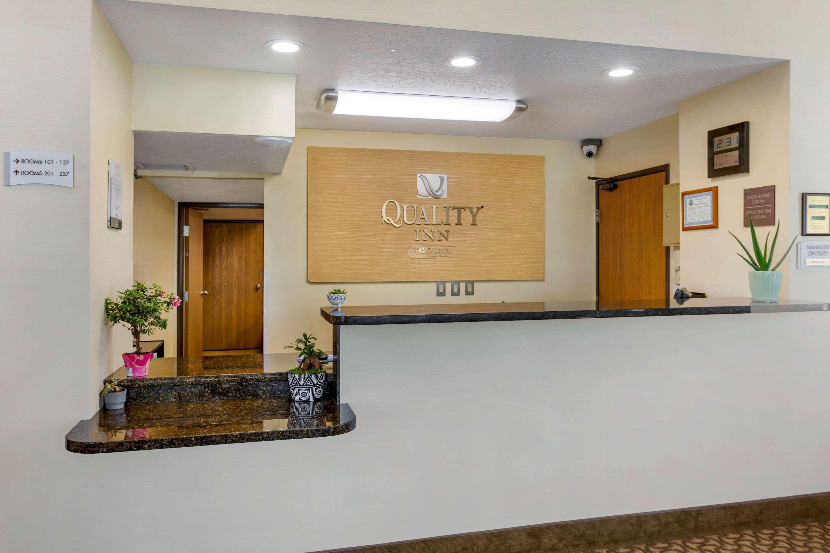 Quality Inn Logan Near University Zewnętrze zdjęcie