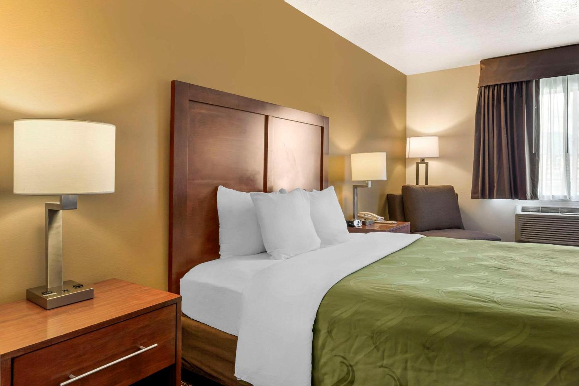 Quality Inn Logan Near University Zewnętrze zdjęcie